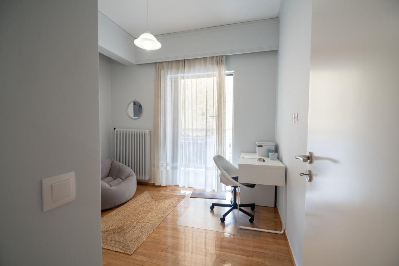 Agios Ioannis Metro St. 2 Bedrms 6 Pers. Apartment アテネ エクステリア 写真